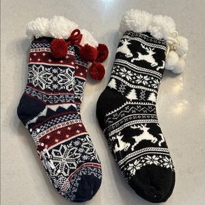 Muk Luks 2 Pair Cozy Knit Holiday Socks with Pom Poms